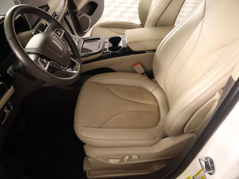 Used 2023 Lincoln Nautilus Reserve image 11