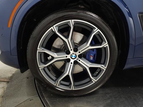 Used 2019 BMW X5 xDrive40i w/ M Sport Package AWD/4WD image 4