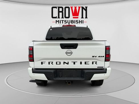 Used 2023 Nissan Frontier SV w/ Midnight Edition Package AWD/4WD image 4