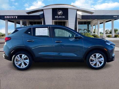 Used 2024 Buick Encore GX Preferred image 2