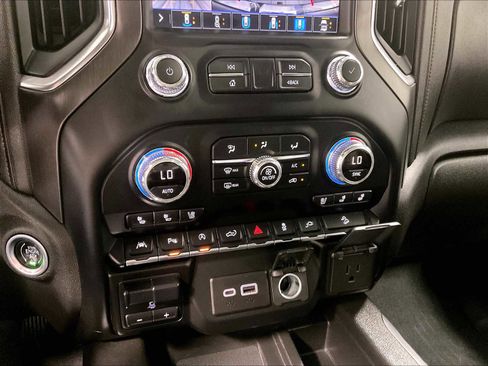 Used 2020 GMC Sierra 1500 AT4 w/ AT4 Premium Package image 26