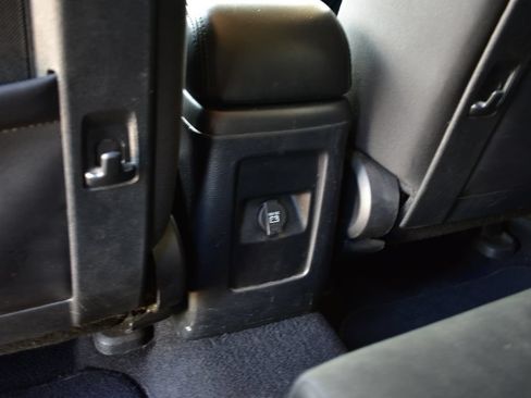Used 2020 Dodge Journey SE w/ SE Popular Equipment Group FWD image 24
