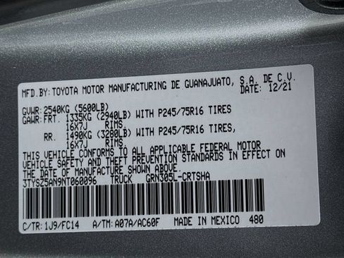 Used 2022 Toyota Tacoma SR5 AWD/4WD image 34