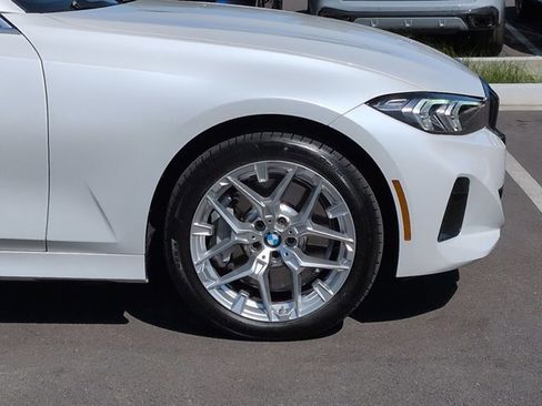 Used 2025 BMW 330i xDrive Sedan image 25