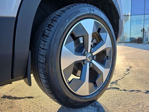 Certified 2023 Volvo XC40 B5 Plus w/ Driver Assist Package image 36