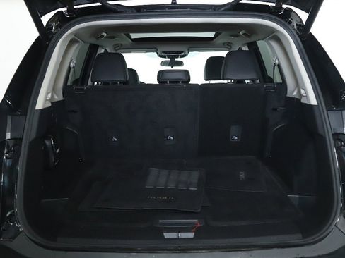 Used 2021 Nissan Rogue SV w/ Premium Package image 32