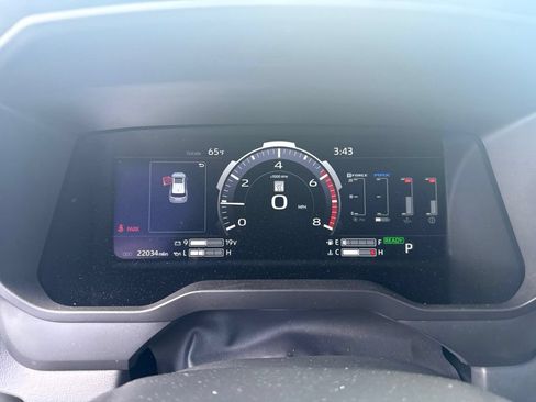 Used 2024 Toyota Sequoia Platinum AWD/4WD image 24