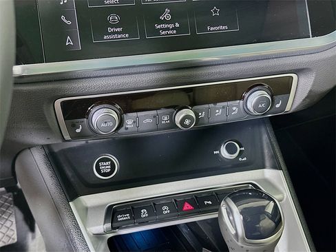 Used 2025 Audi Q3 2.0T Premium Plus image 14