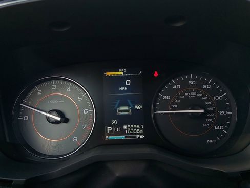 Certified 2023 Subaru Crosstrek 2.0i image 18