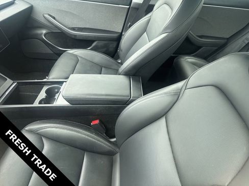 Used 2025 Tesla Model 3 Long Range image 9