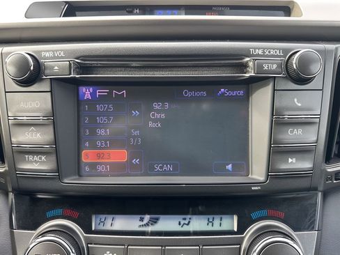 Used 2013 Toyota RAV4 Limited image 19