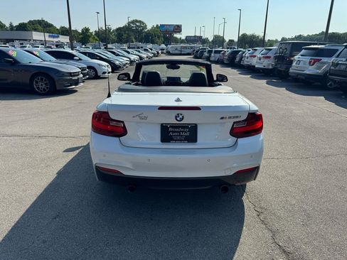 Used 2016 BMW M235i Convertible RWD image 4