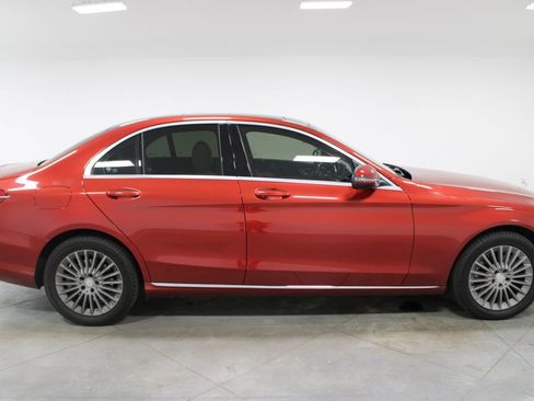 Used 2016 Mercedes-Benz C 300 4MATIC Sedan w/ Surround View Package image 10