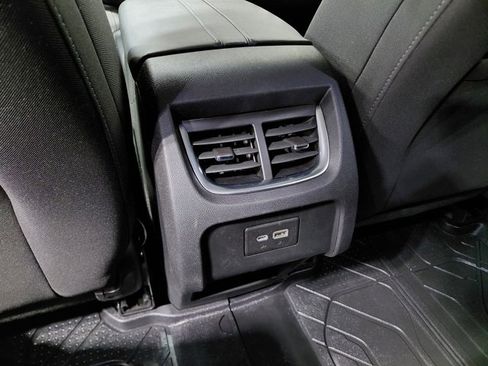 Used 2020 Chevrolet Blazer LT image 36