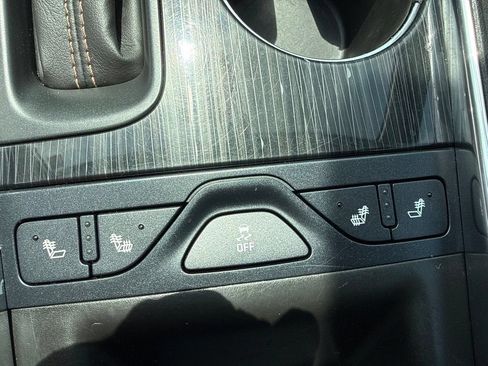 Used 2018 Chevrolet Impala Premier FWD image 41
