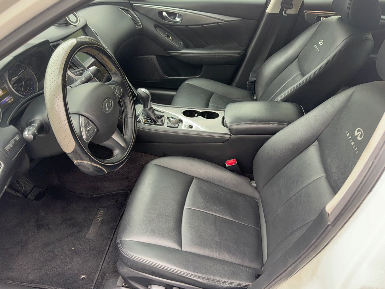 Used 2014 INFINITI Q50 Premium w/ Spare Tire Package RWD image 5