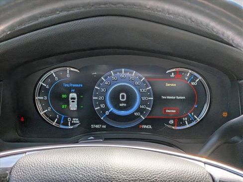 Used 2020 Cadillac Escalade ESV Premium Luxury image 11