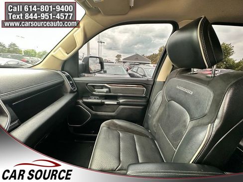 Used 2019 RAM 1500 Laramie AWD/4WD image 18
