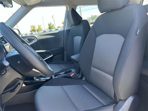New 2025 Kia Soul S image 6