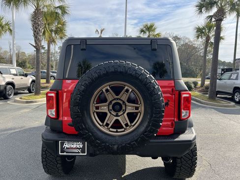 Used 2021 Ford Bronco Black Diamond image 9