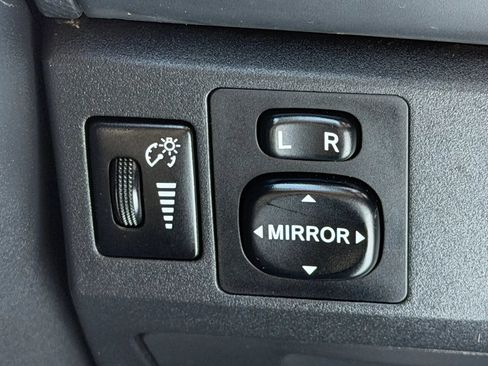 Used 2008 Toyota Yaris S FWD image 26