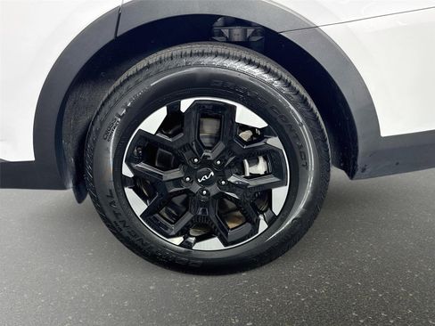 Certified 2025 Kia Sorento S w/ Panoramic Sunroof Package FWD image 32