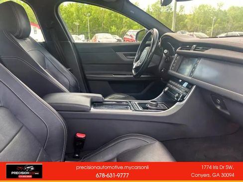 Used 2016 Jaguar XF R-Sport image 18