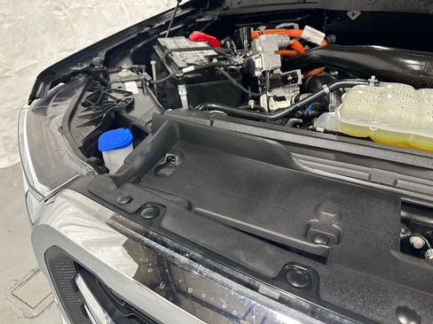 Used 2025 Ford F150 Lariat w/ Equipment Group 501A Mid image 67