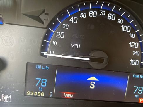 Used 2013 Cadillac XTS Luxury w/ Driver Awareness Package image 10