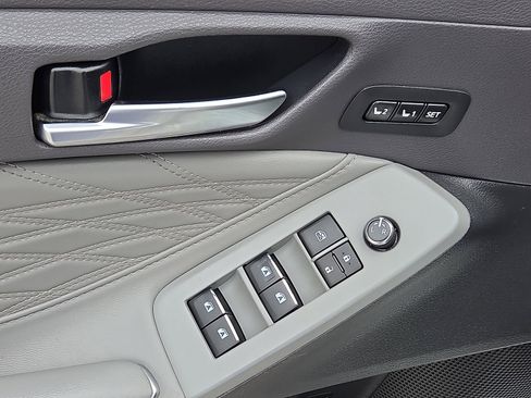 Used 2020 Toyota Avalon Limited w/ Advanced Safety Package FWD image 14