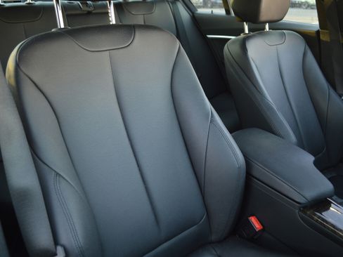 Used 2017 BMW 330i Sedan image 40