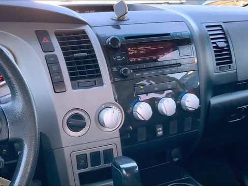 Used 2013 Toyota Tundra 4x4 CrewMax w/ SR5 Pkg image 6