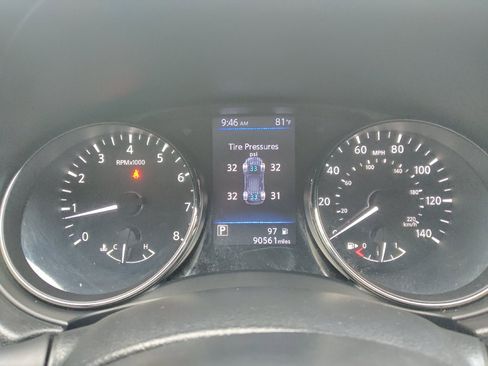 Used 2018 Nissan Rogue SL w/ Premium Package FWD image 23