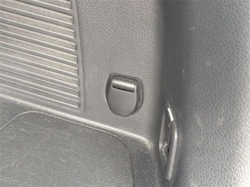 Used 2019 Nissan Rogue SL image 12