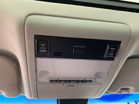Used 2014 Lexus LS 460 w/ Comfort Package RWD image 27