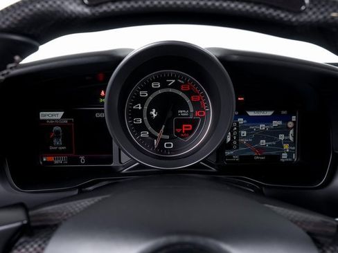 Certified 2021 Ferrari F8 Tributo image 32