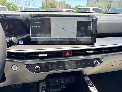 New 2025 Kia Sorento EX w/ Panoramic Sunroof Package image 28