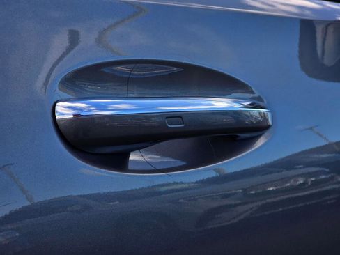 Used 2025 Mercedes-Benz C 300 4MATIC Sedan image 30