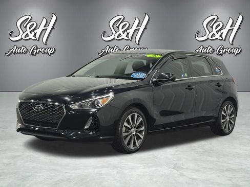 Used 2020 Hyundai Elantra GT FWD image 12