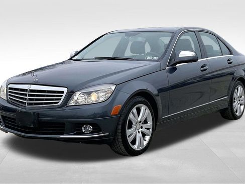 Used 2008 Mercedes-Benz C 300 Sedan image 2