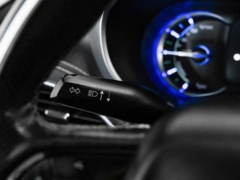 Used 2019 Chrysler Pacifica Limited w/ Advanced Safetytec Group image 17