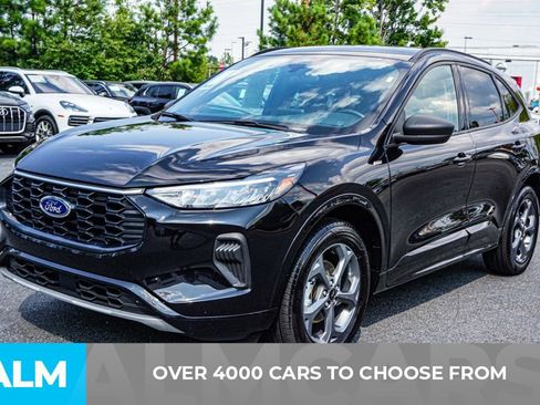 Used 2023 Ford Escape ST-Line image 3