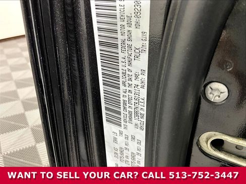 Used 2018 RAM 1500 Laramie w/ Convenience Group AWD/4WD image 18