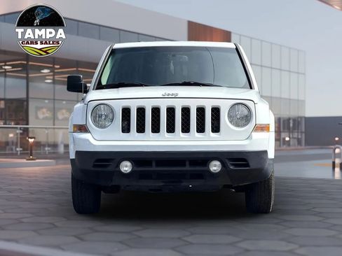 Used 2017 Jeep Patriot Sport image 3