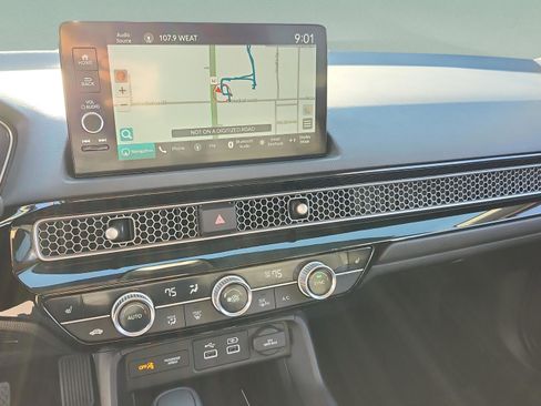 Used 2022 Honda Civic Touring image 22