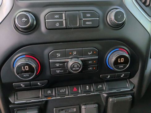 Used 2020 Chevrolet Silverado 1500 LT w/ Texas Edition image 26