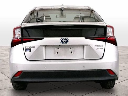 Used 2019 Toyota Prius Limited FWD image 4