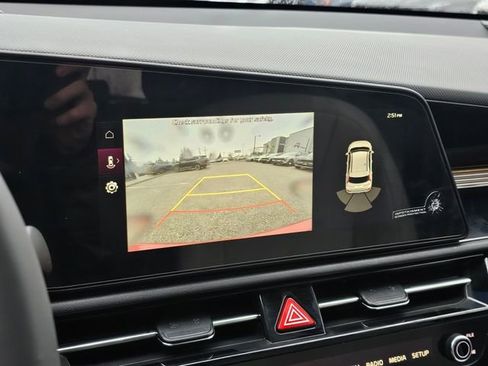 New 2025 Kia Niro EX image 22