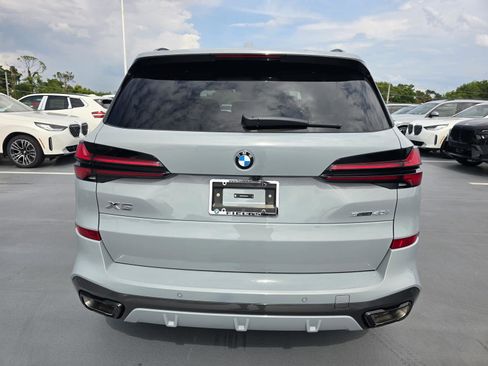 New 2026 BMW X5 sDrive40i w/ M Sport Package RWD image 3