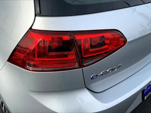 Used 2016 Volkswagen e-Golf SE w/ DC Fast Charging Package FWD image 20
